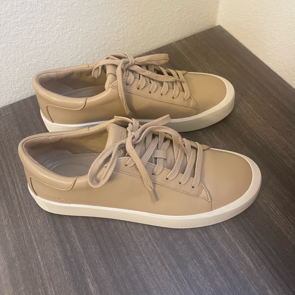 Vince Gabi Sneakers